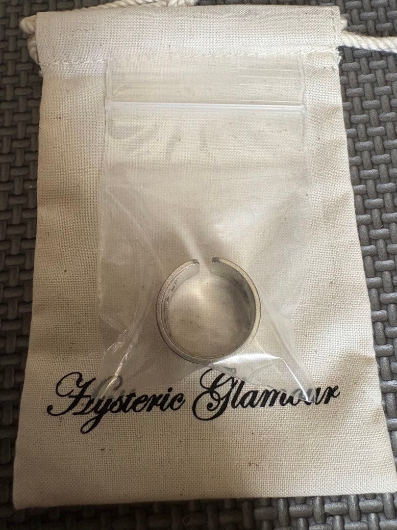 ヒステリックグラマー　ロゴ　リング　シルバーHYSTERIC GLAMOUR