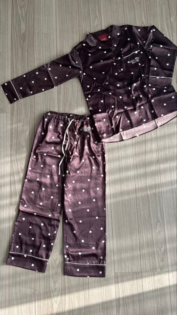 ジェラートピケ 2025年Valentine ハート柄サテンシャツ＆ロングパンツ