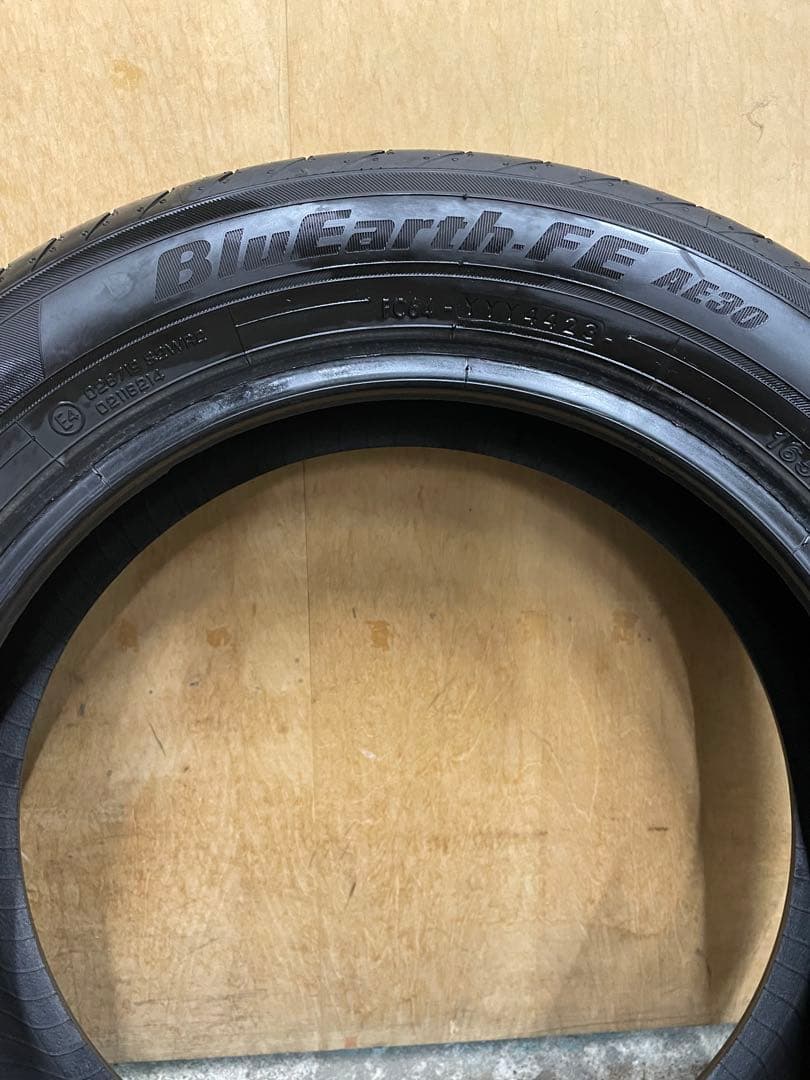 ヨコハマ　夏タイヤ　BluEarth FE 165/65R15