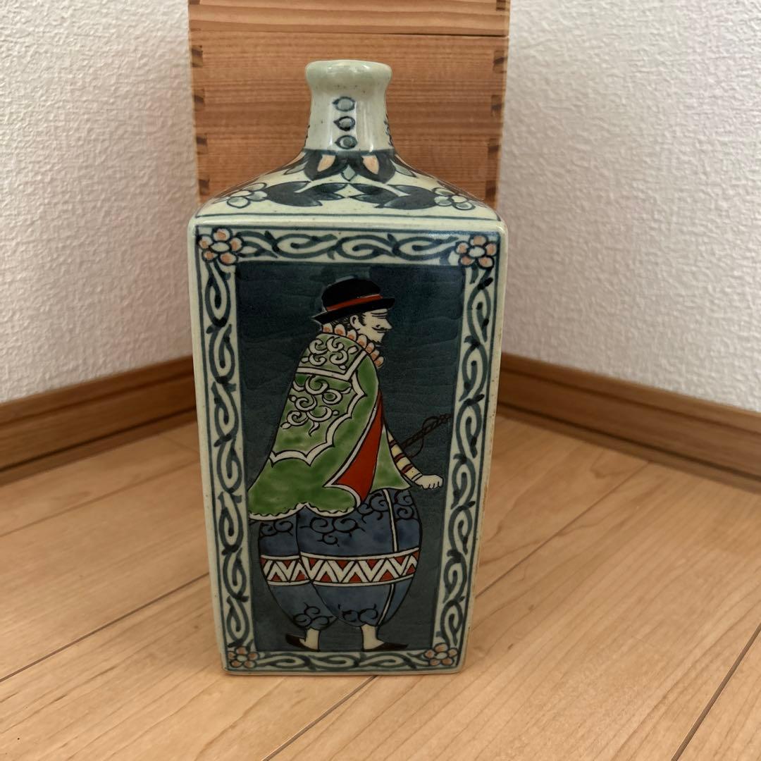 有田焼 円左エ門窯 南蛮絵 角瓶 花瓶 高さ約21cm／インテリア・飾り壺