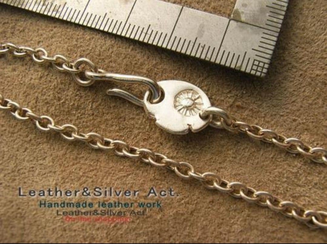 シルバー925　インディアンと馬のペンダントトップシルバーインディアンジュエリー