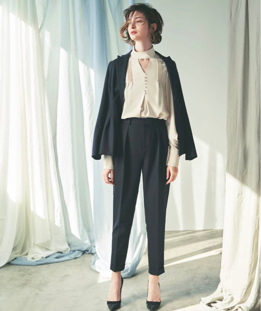 ウエストタック3つボタンジャケット&パンツの2点セットアップスーツ