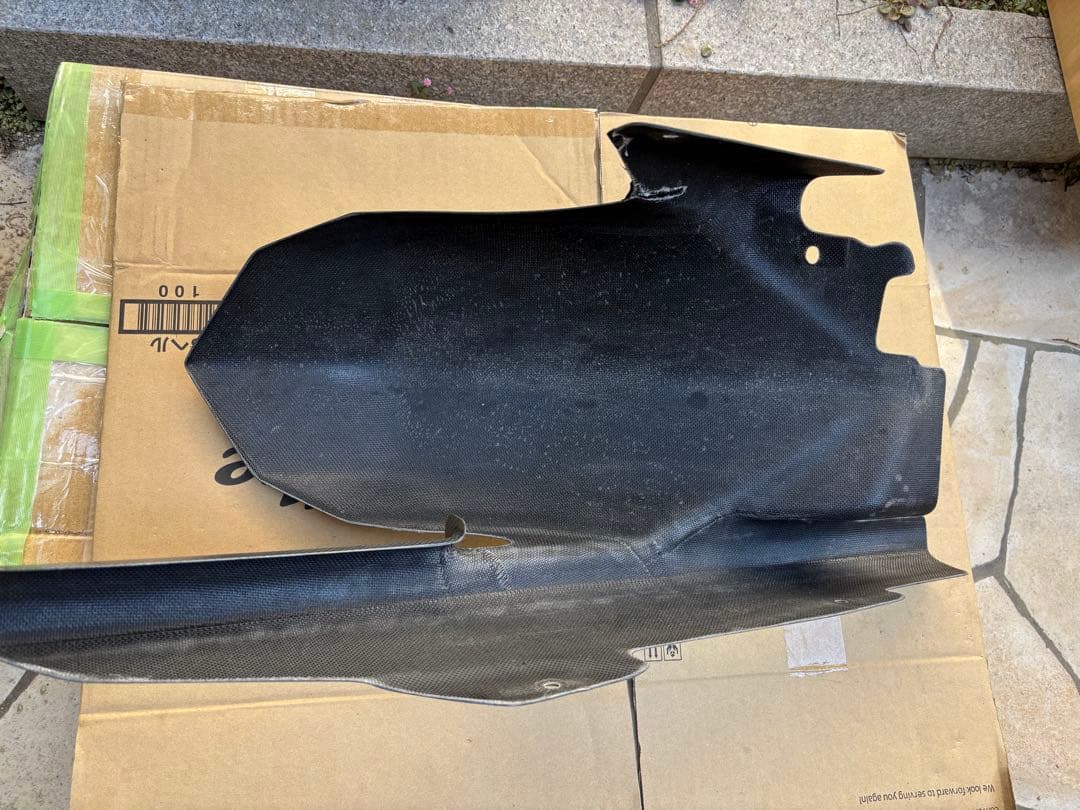 z900RS STRIKER カーボンリアフェンダー