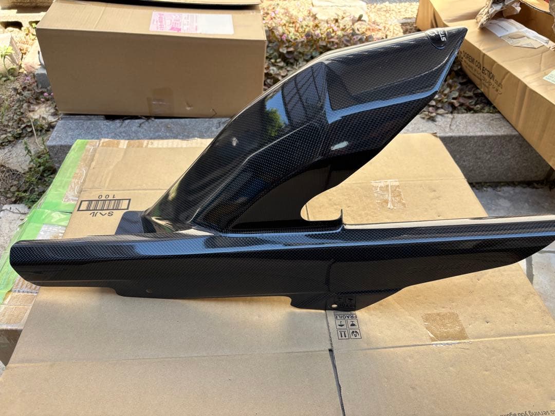 z900RS STRIKER カーボンリアフェンダー