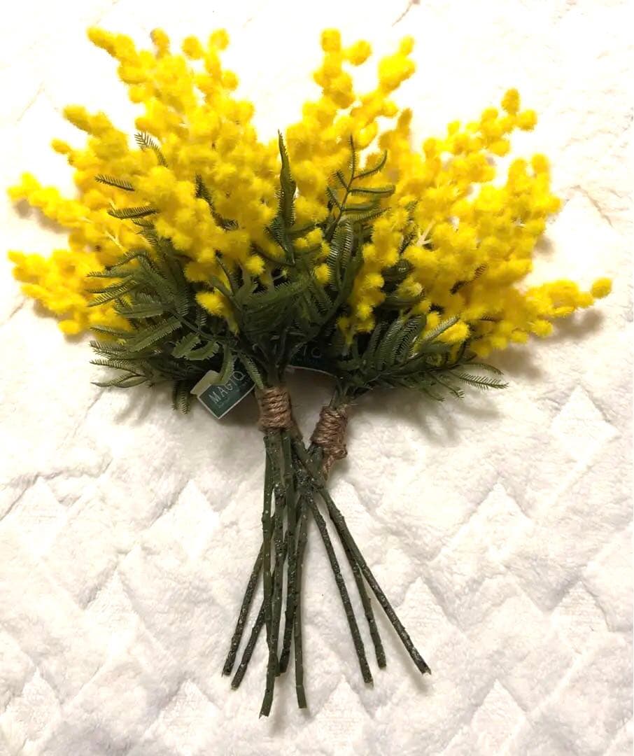 ミモザ花束　レアで購入難のミモザの珍しい造花