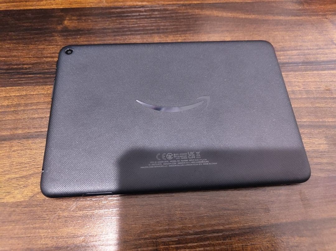 【極美品】Amazon Fire HD 8 12世代 32GB カバー付き