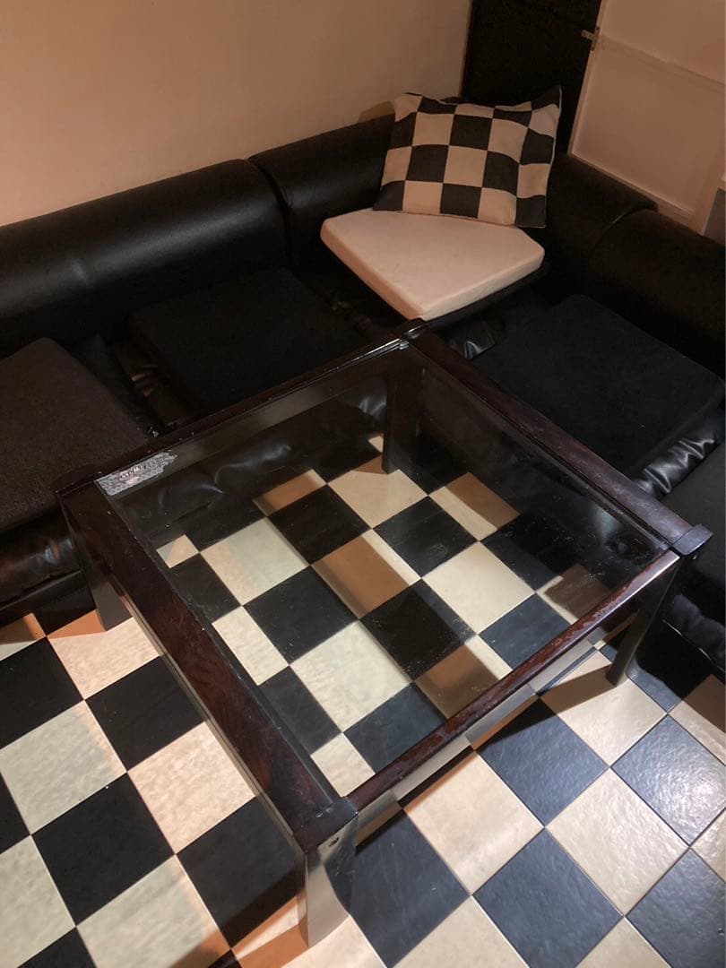 国内最高峰家具ブランド♦️カリモク☆ガラス天板♦️センターテーブル♦️補償付♦️送料込