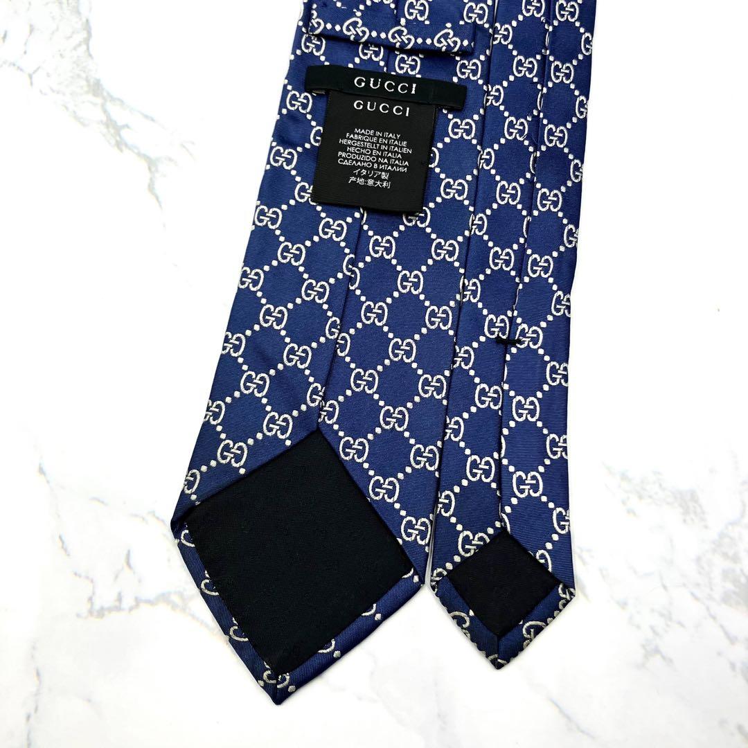 ◆まる◆GUCCI グッチ ネクタイ 紺色 GG柄 高級感