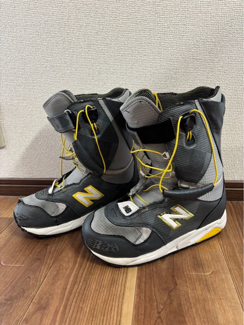 ニューバランス スノーボード ブーツ 686 26.5cm