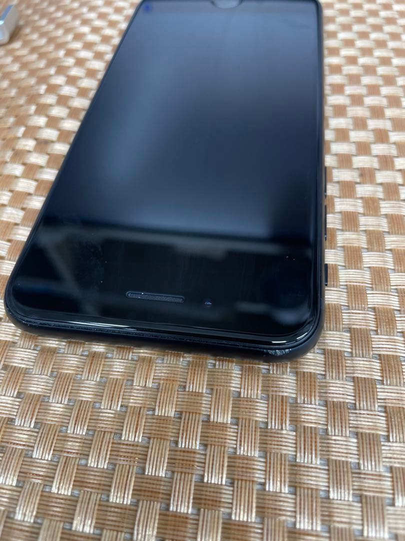 iPhone SE 第3世代64 GBミッドナイトSIMフリー【0421】