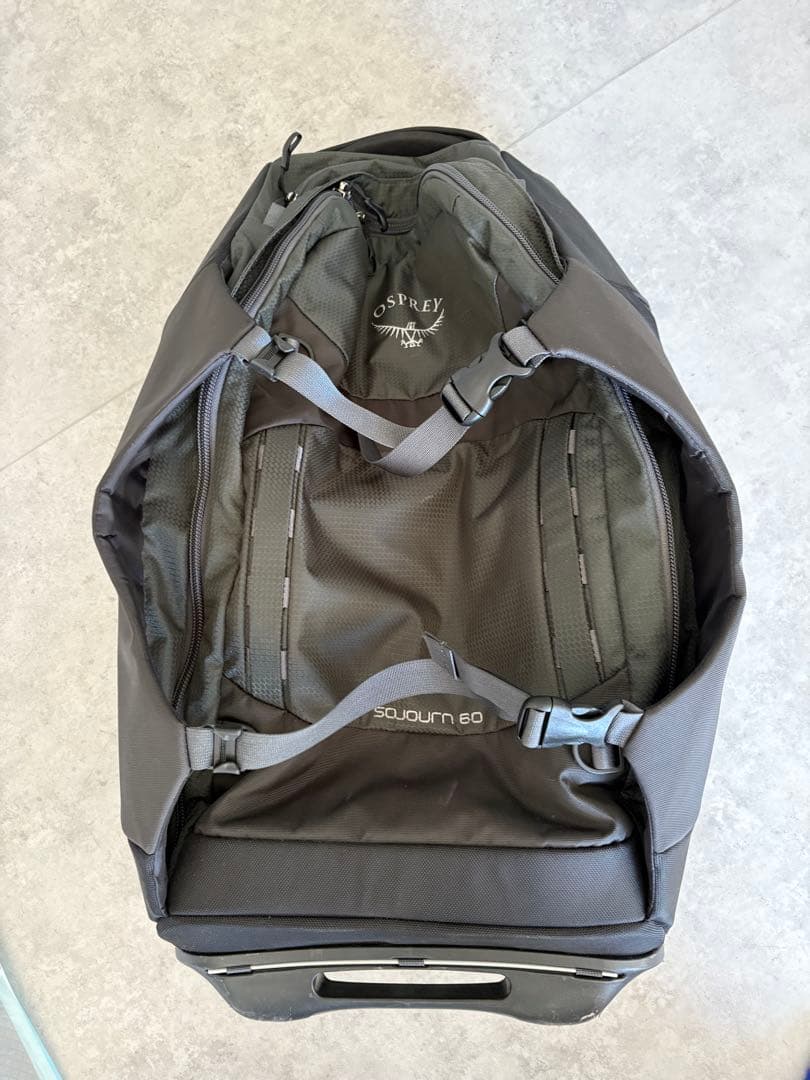 OSPREY Sojourn ブラック キャリー バックパック