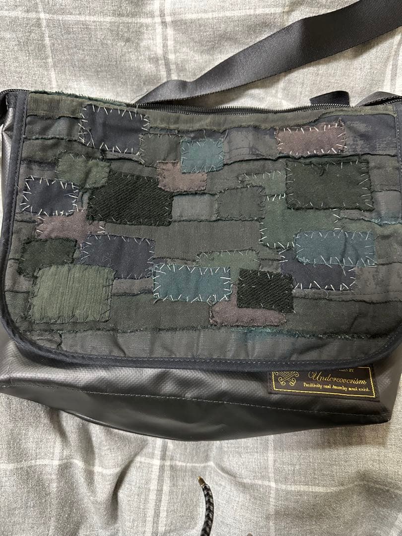 【極美品】アンダーカバー SCAB復刻瘡蓋メッセンジャーバッグ
