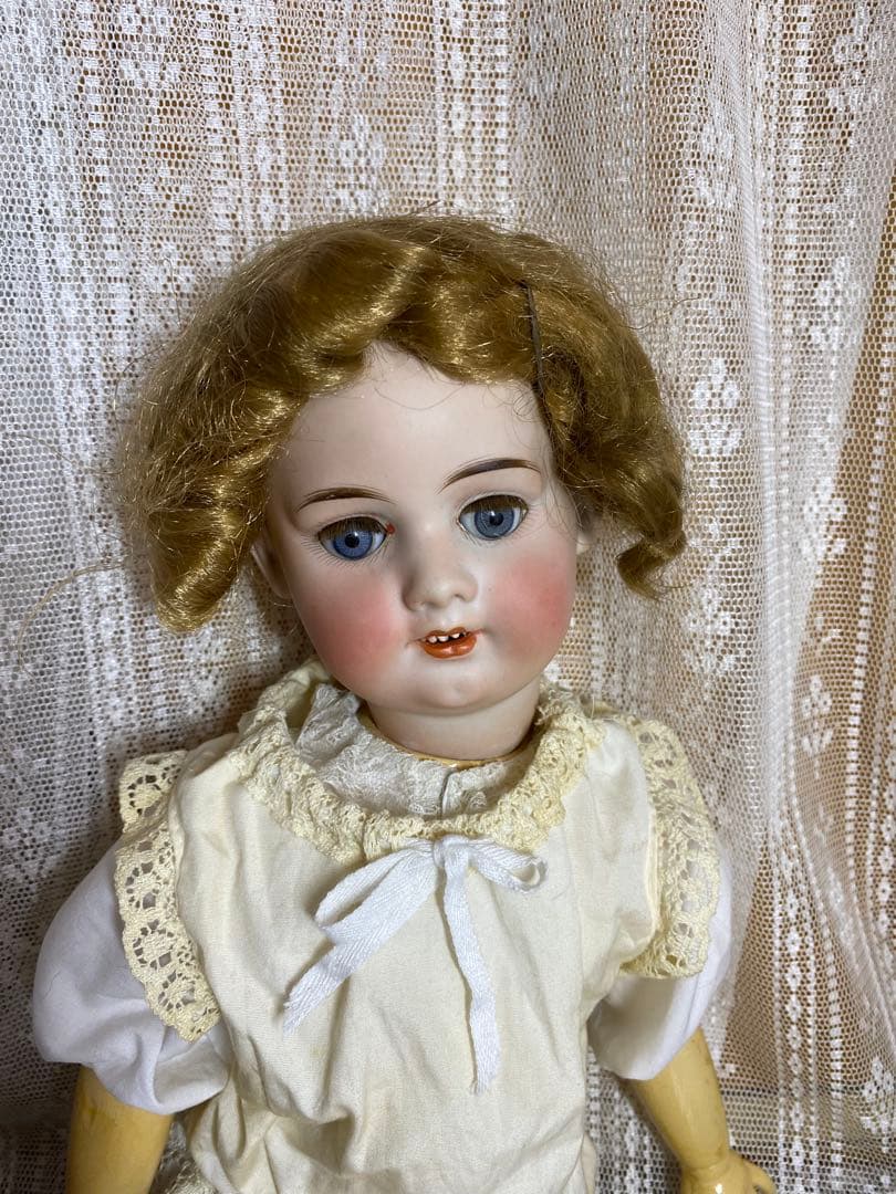 スリープアイ　アンティーク　ビスクドール