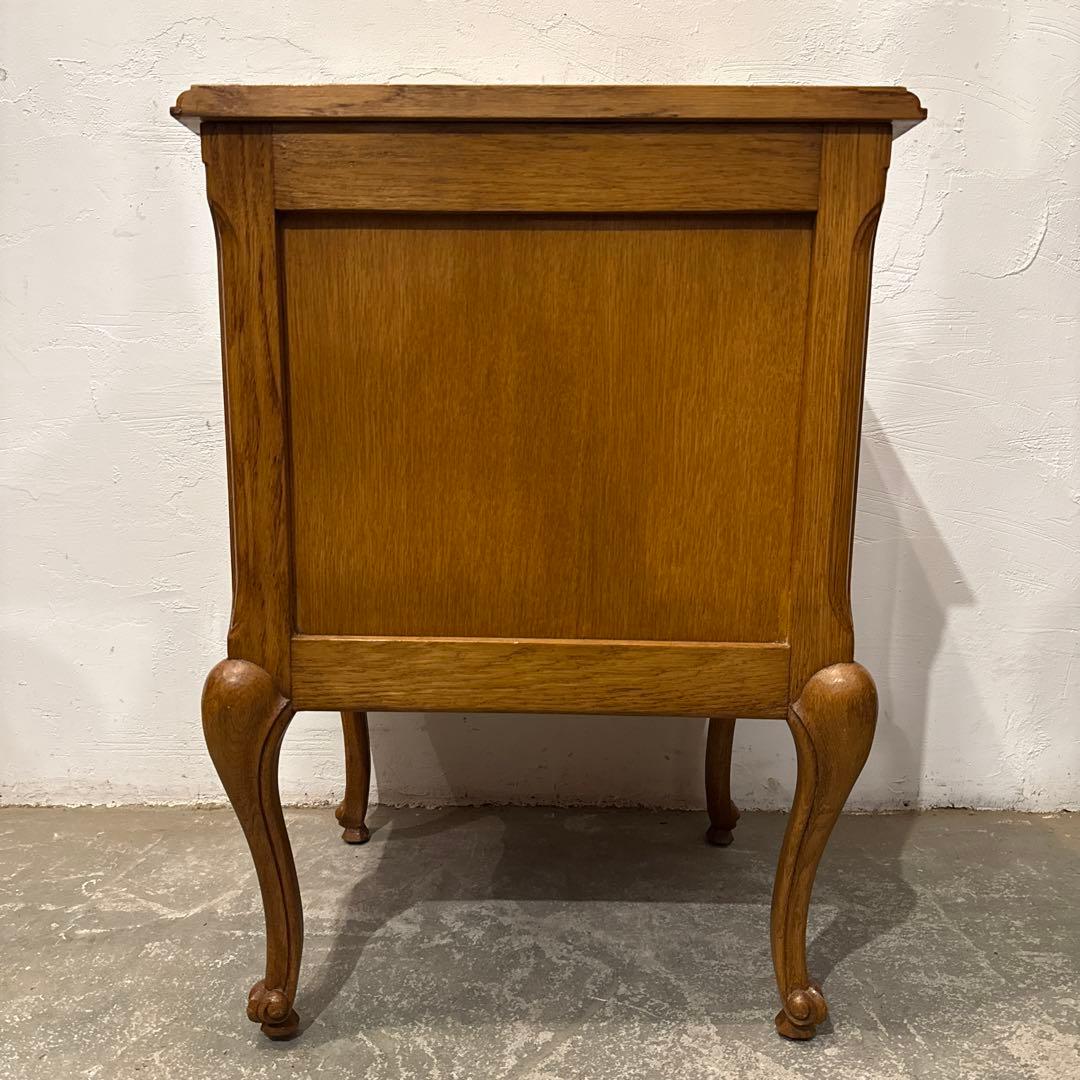 年末年始saleヴィンテージ　木製サイドテーブル　扉収納付き　右開き