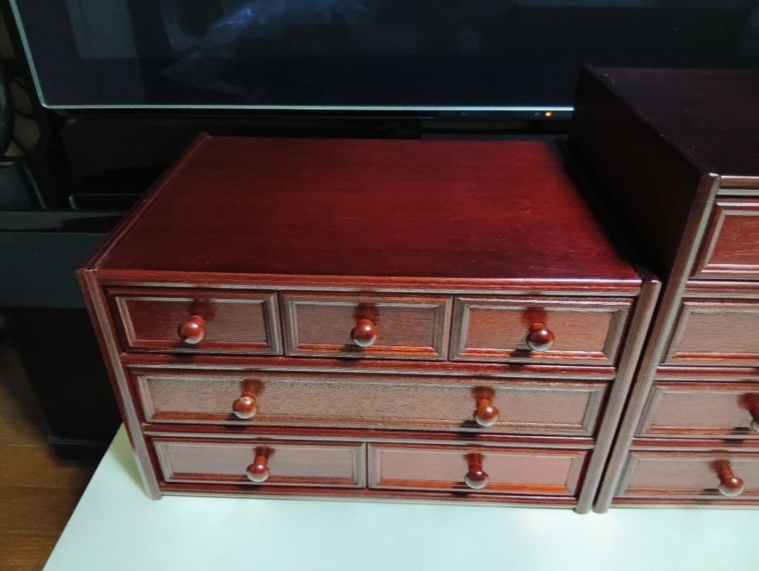 希少　1970's　ローズウッド　仕上げ　３分割式　小引き出し　１７杯　美品