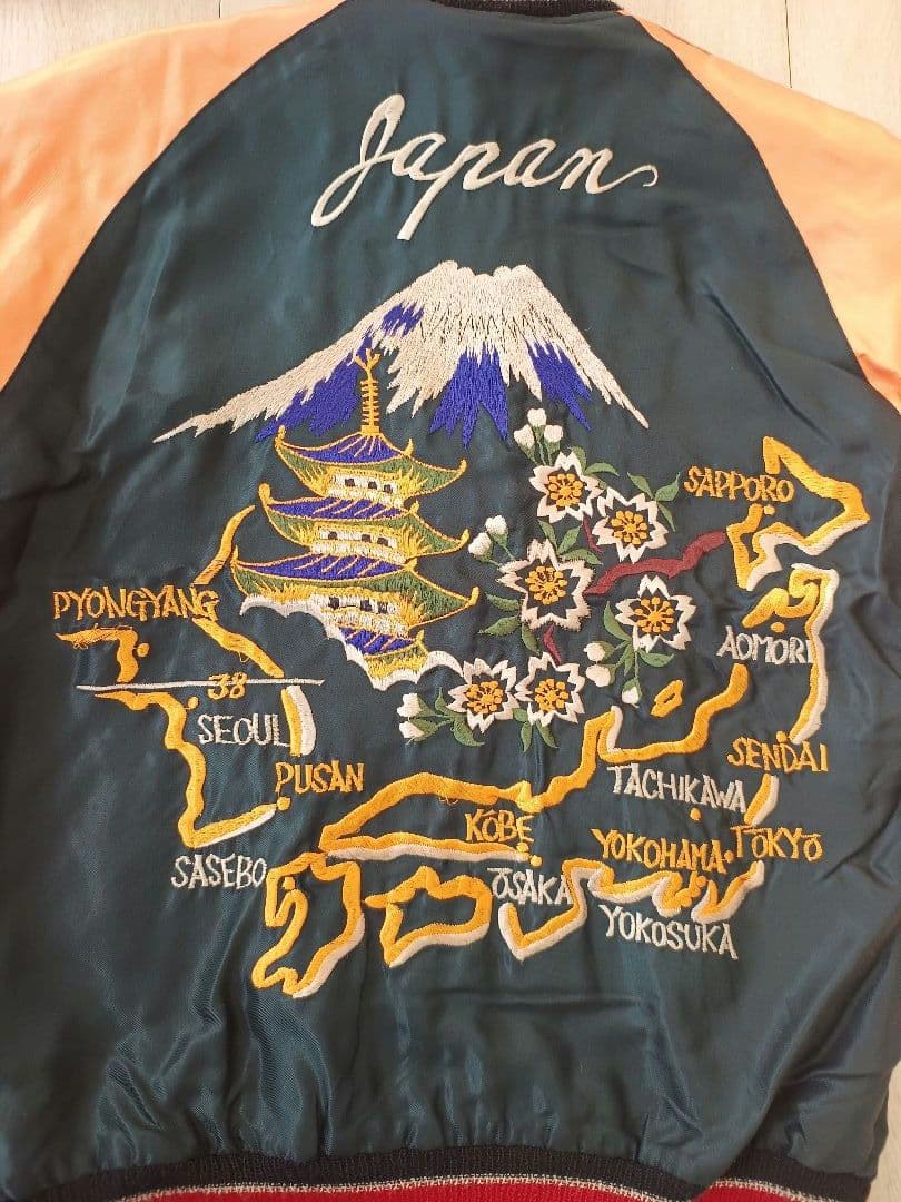 東洋エンタープライズ　スカジャン　鷹×日本地図