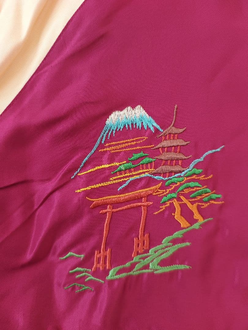 東洋エンタープライズ　スカジャン　鷹×日本地図