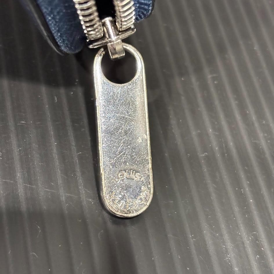 【なかむー】ルイヴィトン　エピ　ジッピーウォレット　ネイビー