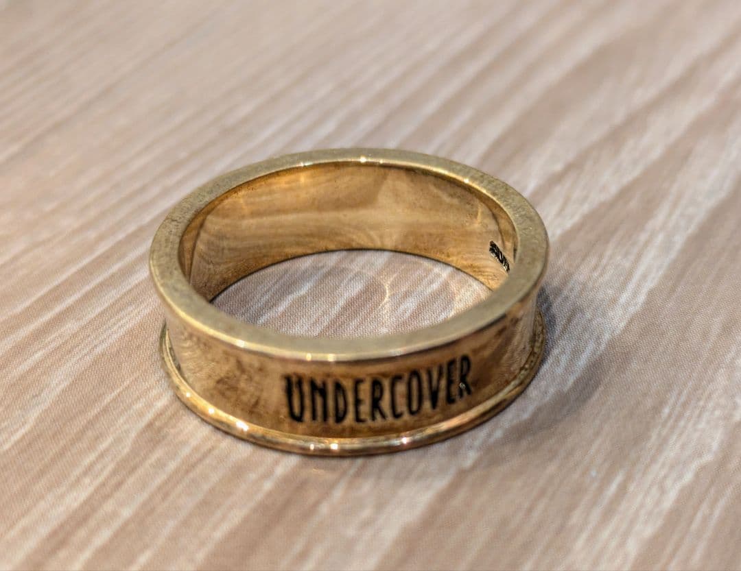 エングレーブド ゴールドリング