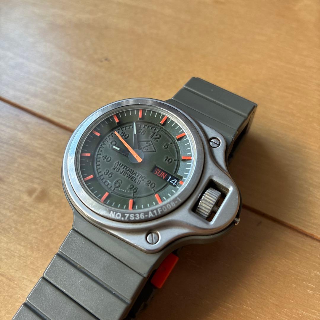 SEIKO x CABANE de ZUCCA ダッシュボード　カーキ