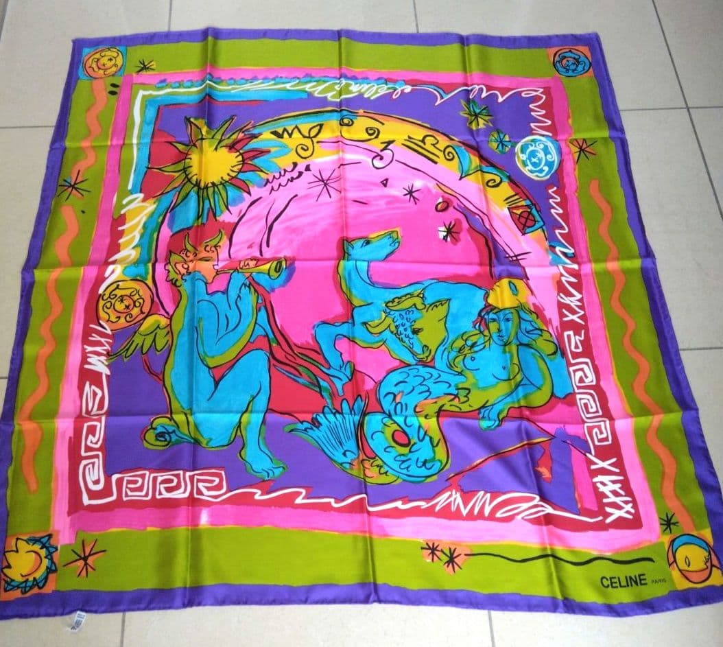 専用「未使用」CELINE セリーヌ　上品　マルチカラー　大判スカーフ