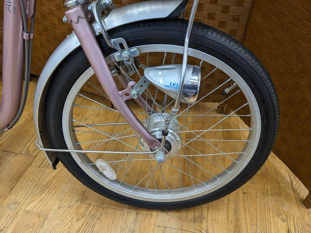 U028 三輪　自転車　スイング機能付き　Avec Vent