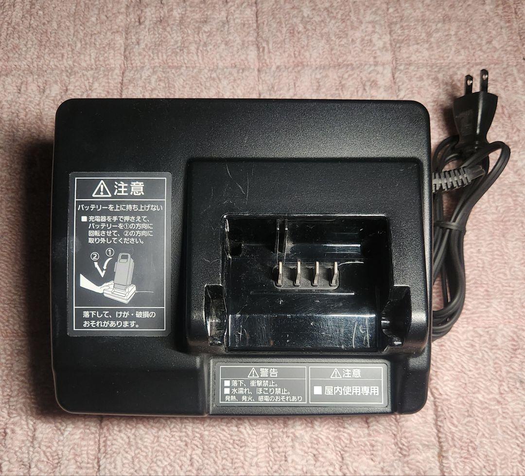 Panasonic バッテリー充電器　NKJ069Z1