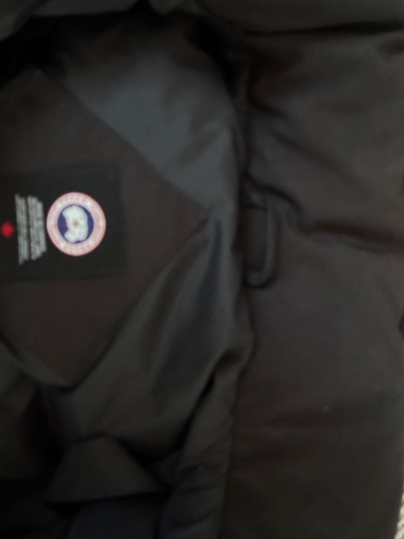 N*N様   ブラック ダウンジャケット　フード取り外し可