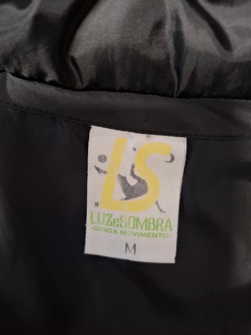 LUZ e SOMBRA フード付きアウター グレー色