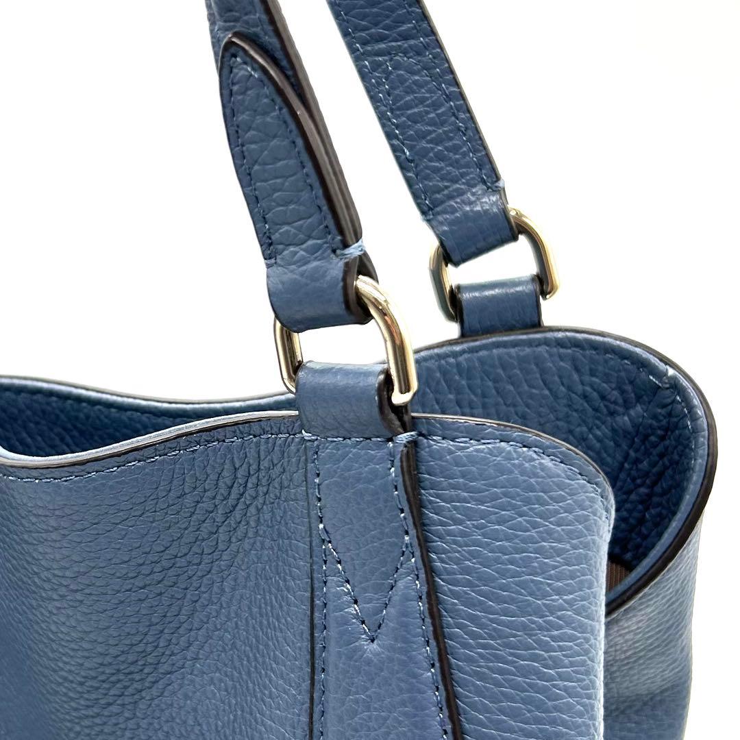 【極上美品】正規店購入 フルラ レザー トートバッグ 肩掛け 大容量 綺麗 青系