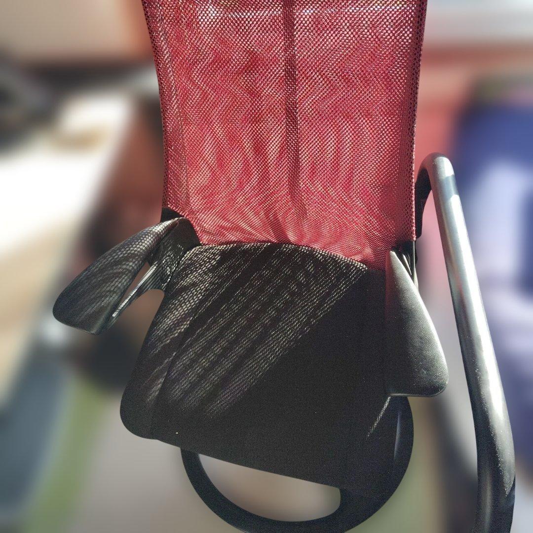 オカムラ　高級チェア