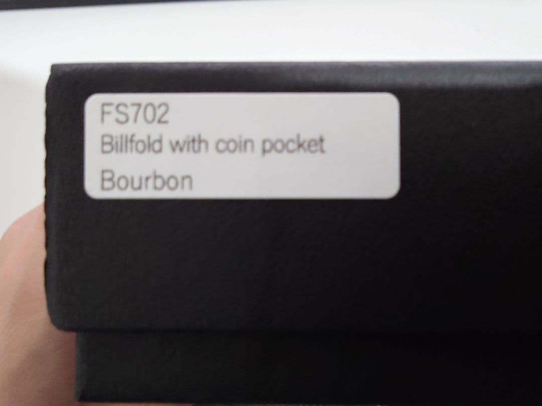 Flathority 二つ折り財布 シェルコードバン　バーボン