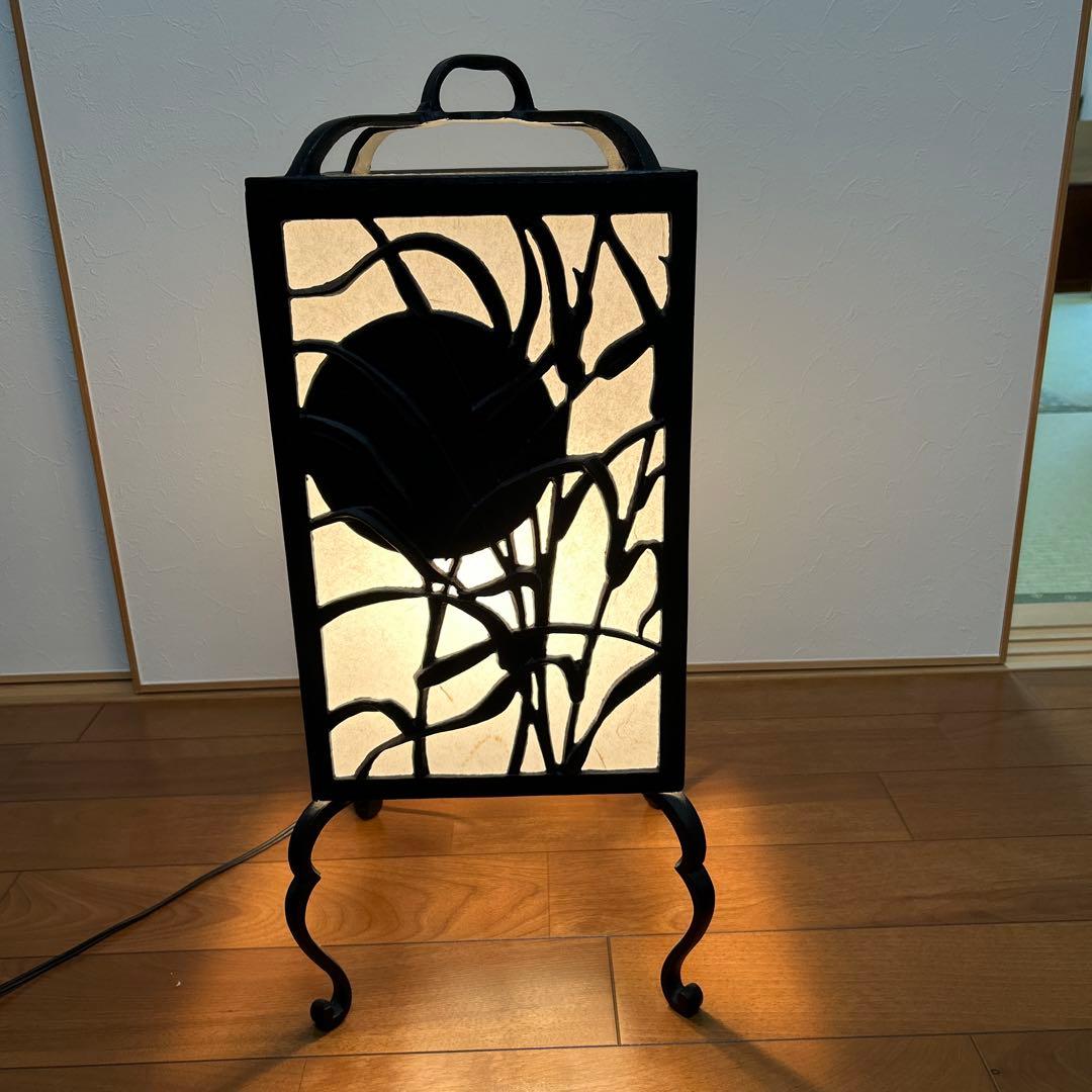 ブラックメタル和柄スタンドランプ