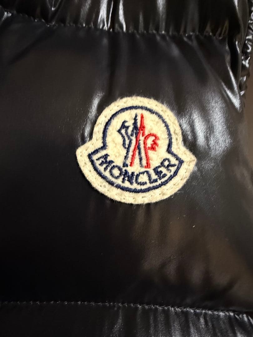 Moncler （モンクレール）　ダウンベスト