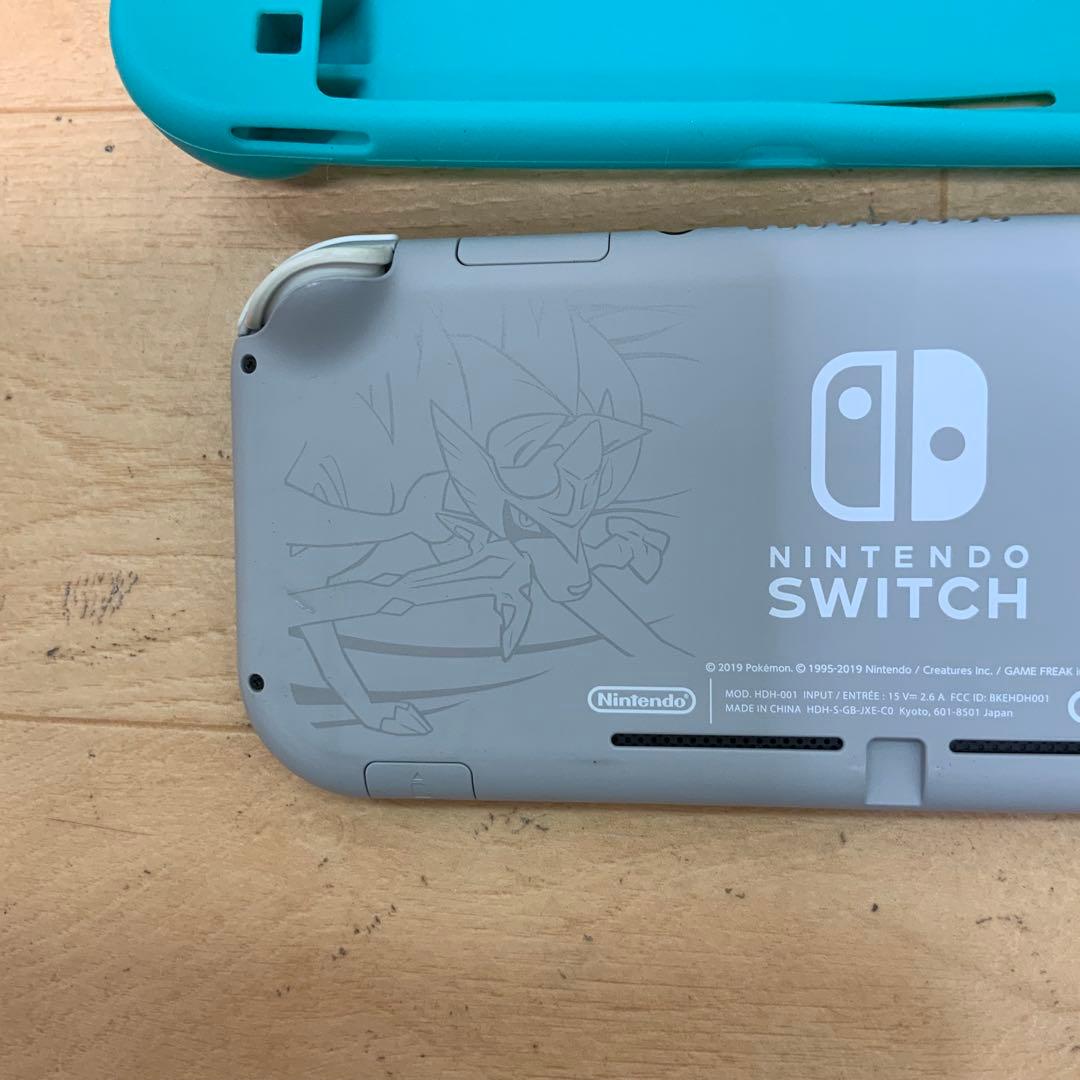 任天堂　スイッチライト（本体のみ） ザシアン・ザマゼンタ エディション