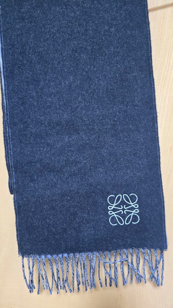 LOEWE リバーシブルマフラー ダークブルー/ライトグレー