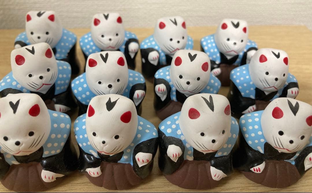 猫の置物 12体セット　住吉大社　招き猫　ねこ　初辰まいり