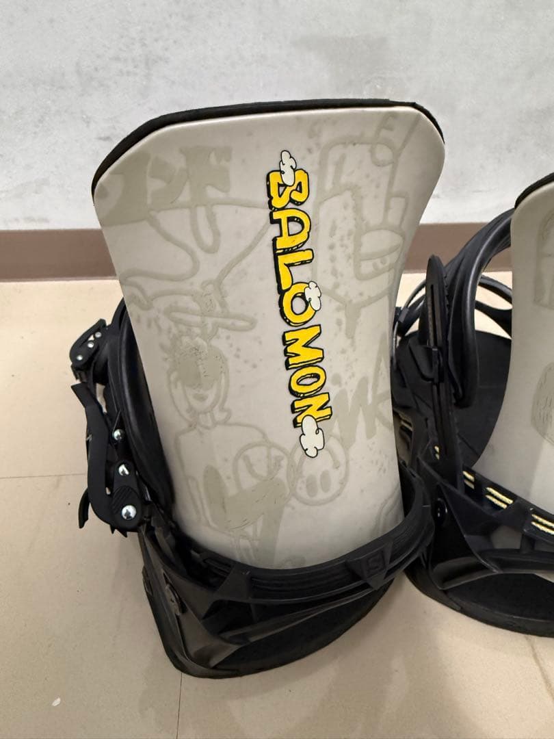 SALOMON district und 23-24モデル　サイズM 補修有