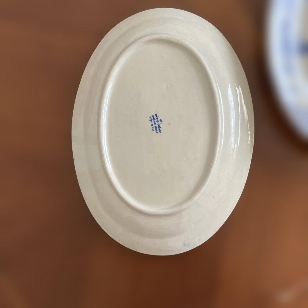 ベトナム　レックスホテルにの オーバル型陶器　皿2枚