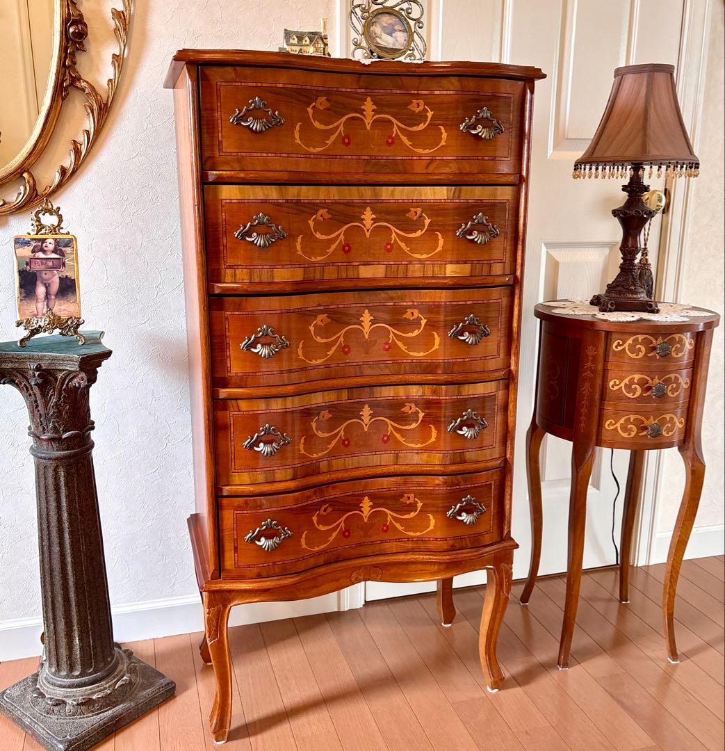 イタリア製 TAROCCO VACCARI猫足チェスト(家の置物と額絵はオマケ)