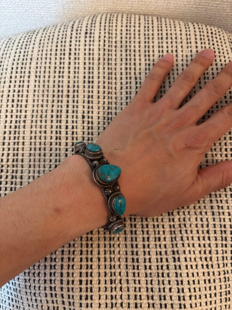 ナバホ　バングル　ターコイズ　wallace yazzie jr.