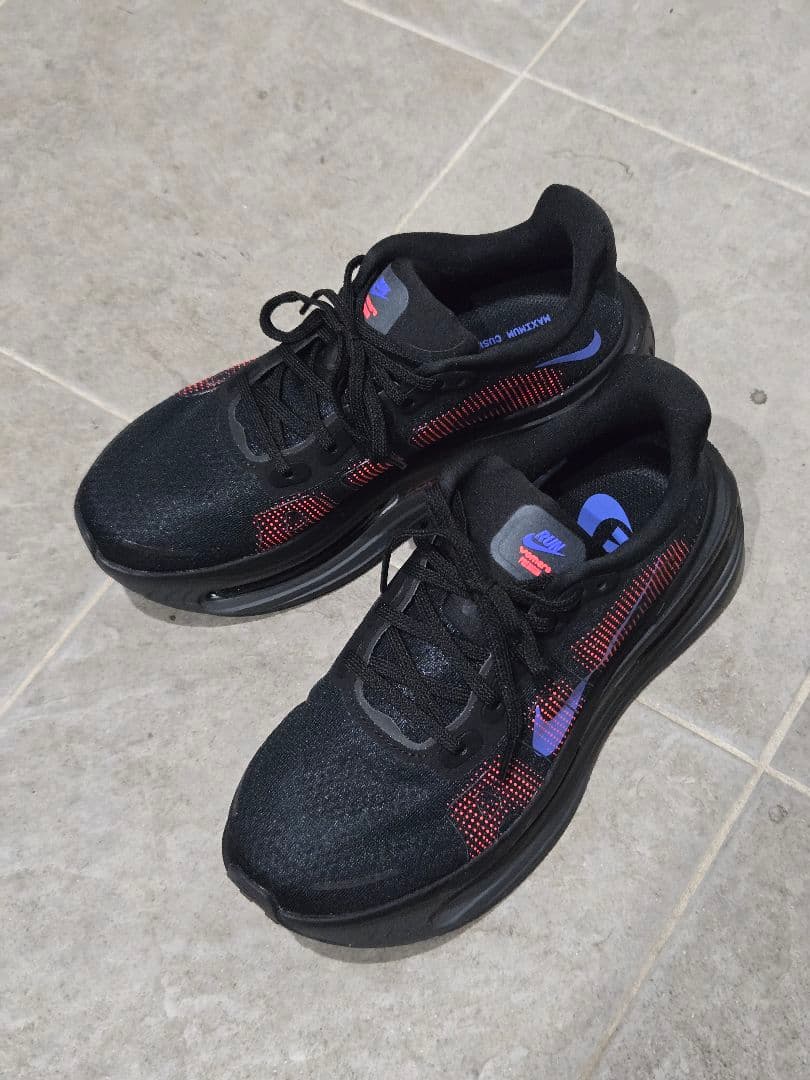 ナイキ　NIKE　ボメロプレミアム　スニーカー　２５cm