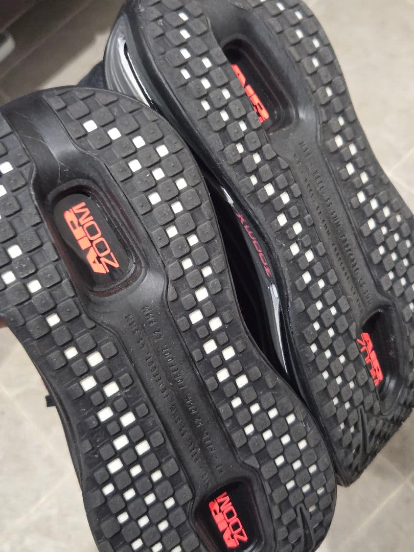 ナイキ　NIKE　ボメロプレミアム　スニーカー　２５cm