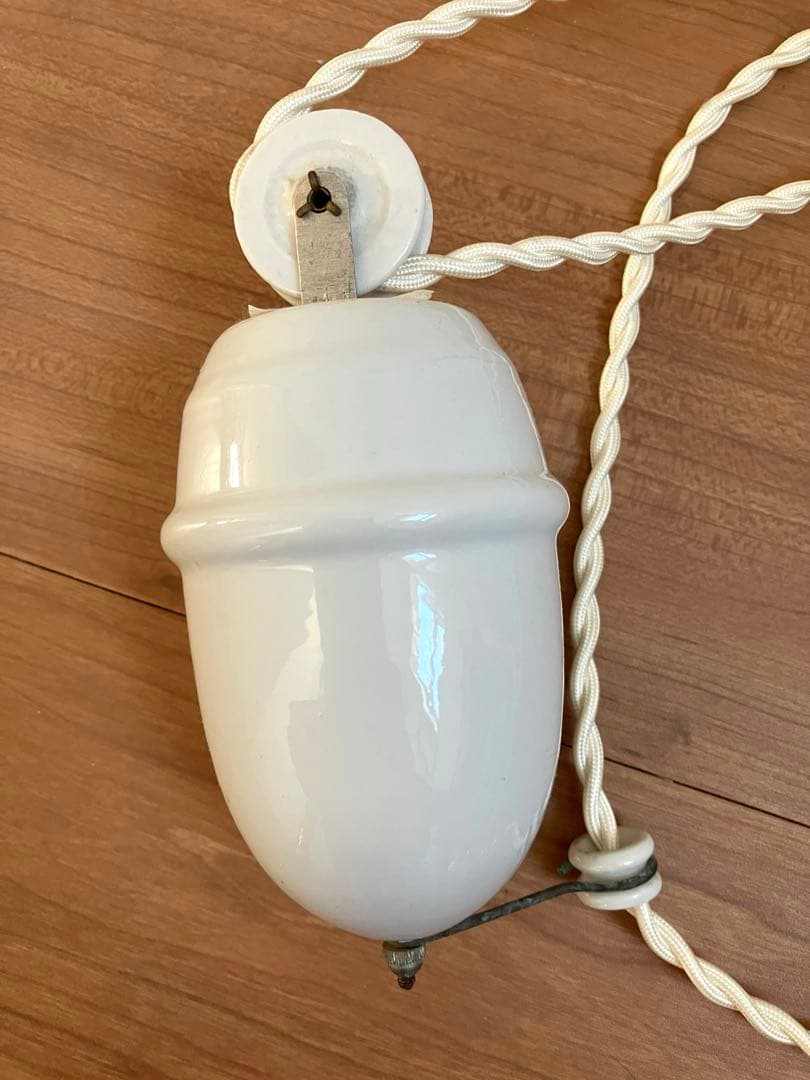 【Antique】白磁製昇降機付きガラスシェードペンダントライト