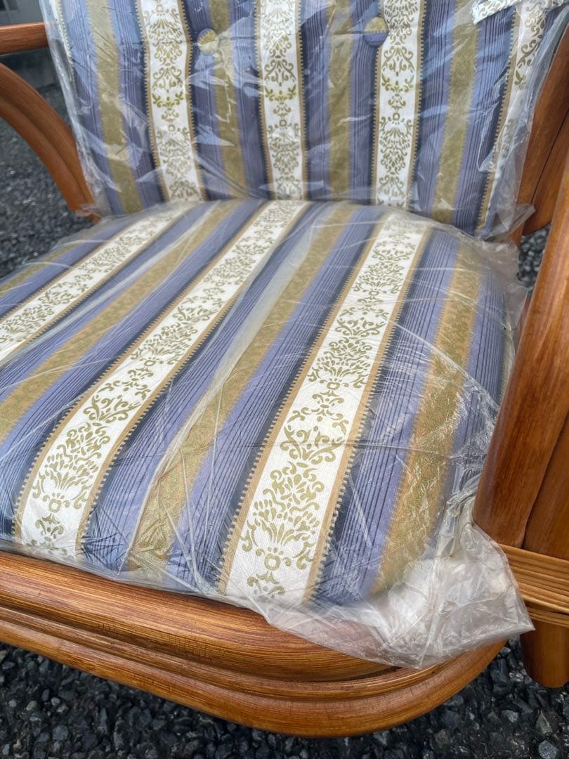 新品　光製作所 籐 ラタン 回転椅子 回転式座椅子 肘掛け ラタンチェア