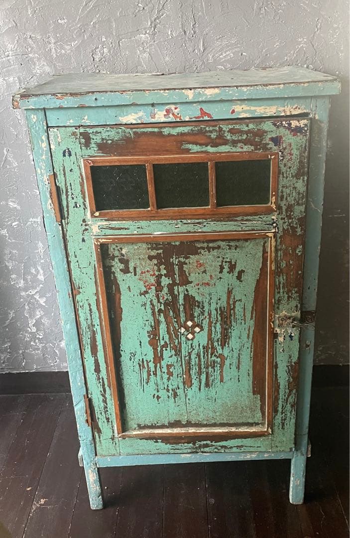 稀少/ビンテージ/インド/古材/メタル/ガラスキャビネット/キャビネット/収納棚