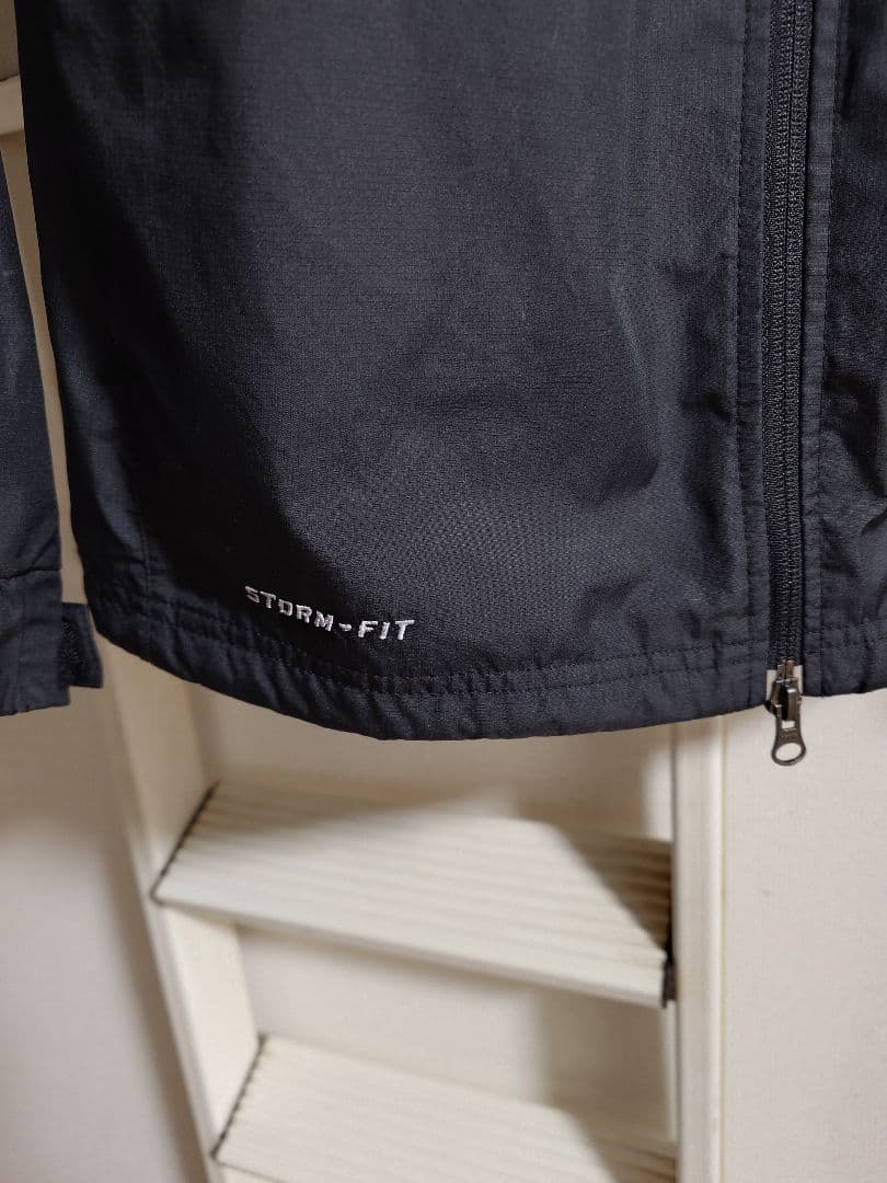 NIKE arsenal ナイロントラックJK M 刺繍ロゴ