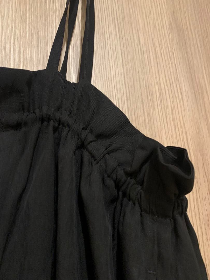 ⭐︎本日限定値下げ⭐︎SACRA ブラック サロペット　ブラック