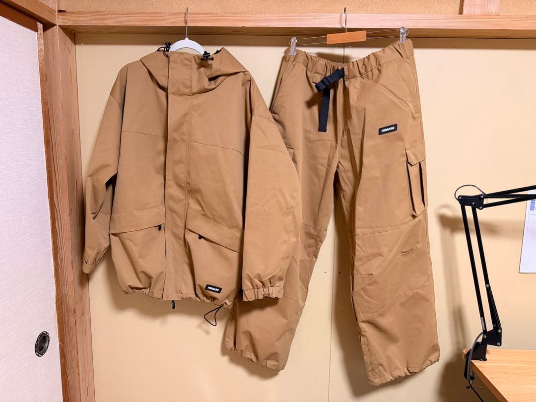 HIMANI マウンテンジャケット　カーゴパンツ