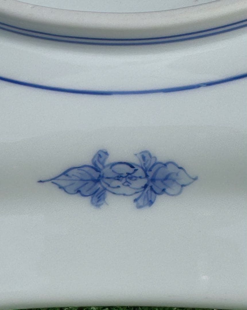 三川内焼 平戸祐祥作 牡丹唐草文八角皿